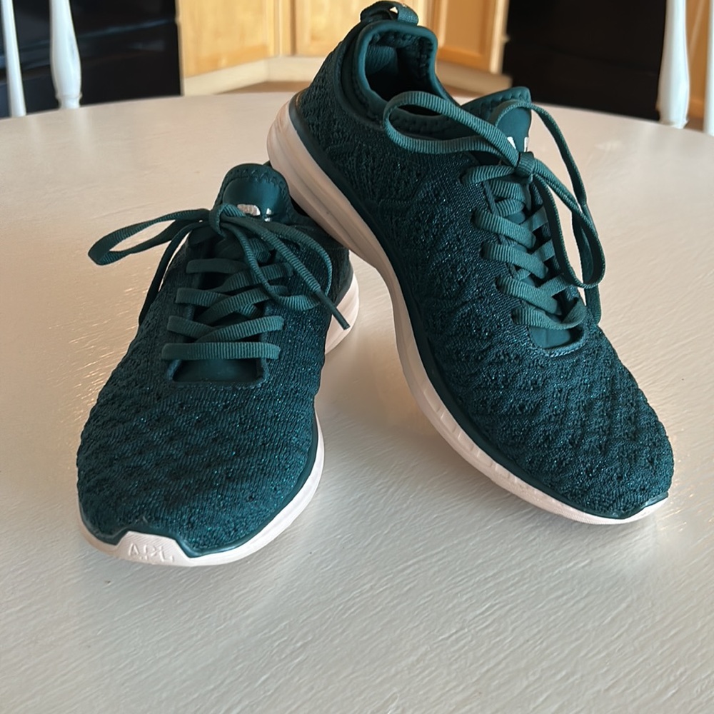 APL Sneakers, Dark Green, Size 7.5